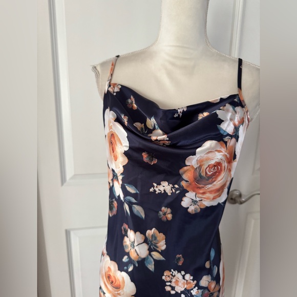 bebe Women's Satin Midi Dress Cowl Neck. Size M. MSRP $99.95 - Picture 7 of 16